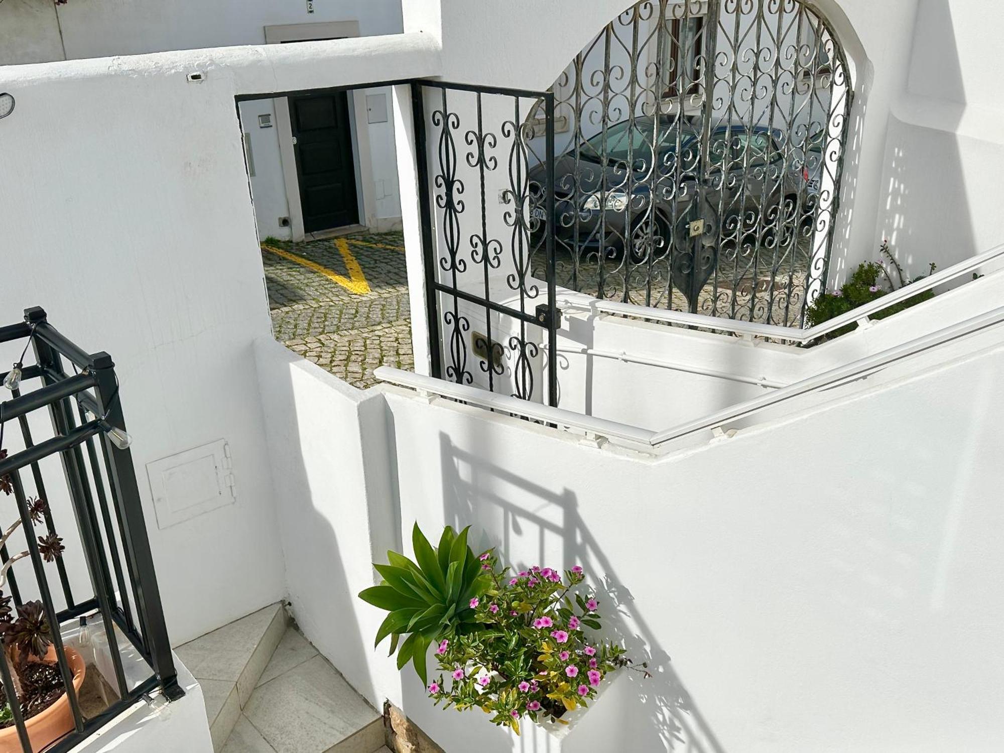In The Old Town Close To The Appartement Lagos